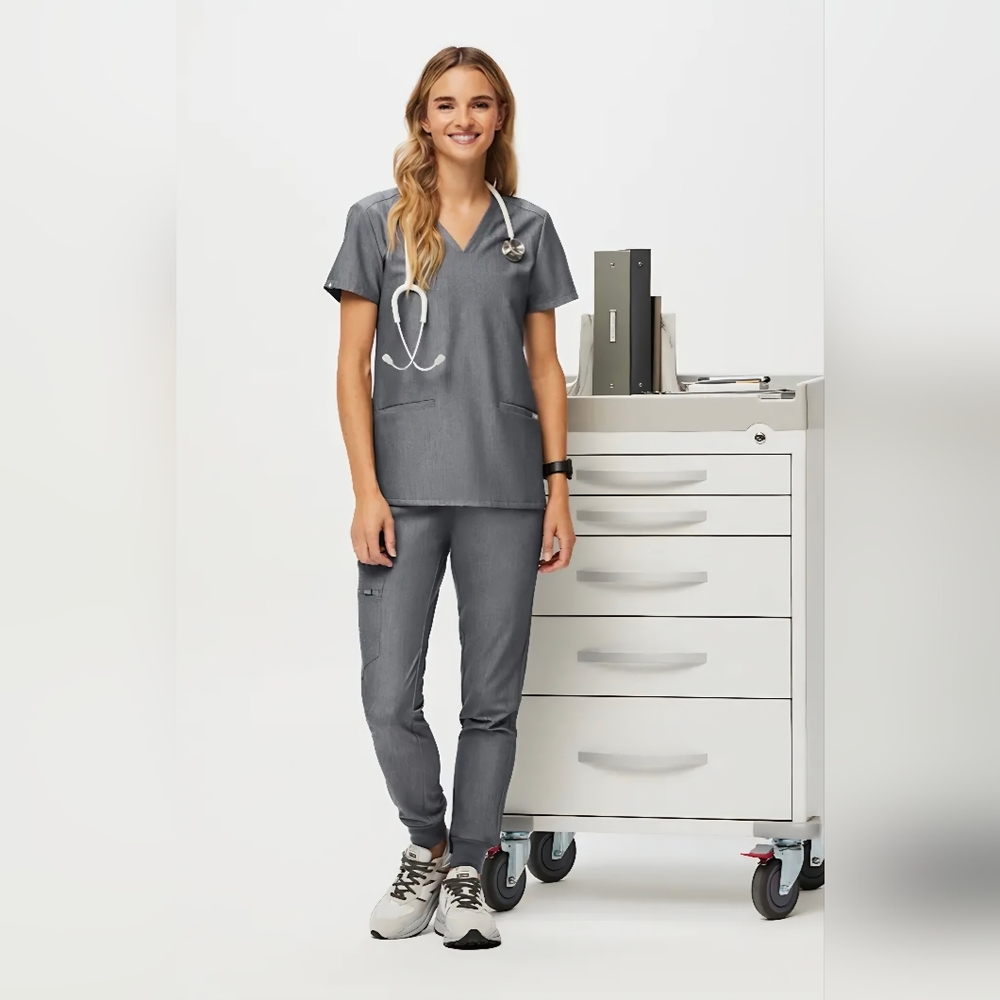 FIGS SCRUB SET: Casma Women's Top & Zamora Jogger, Small.